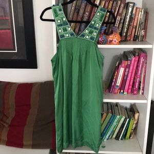 BCBG MAXARIA Silk green dress